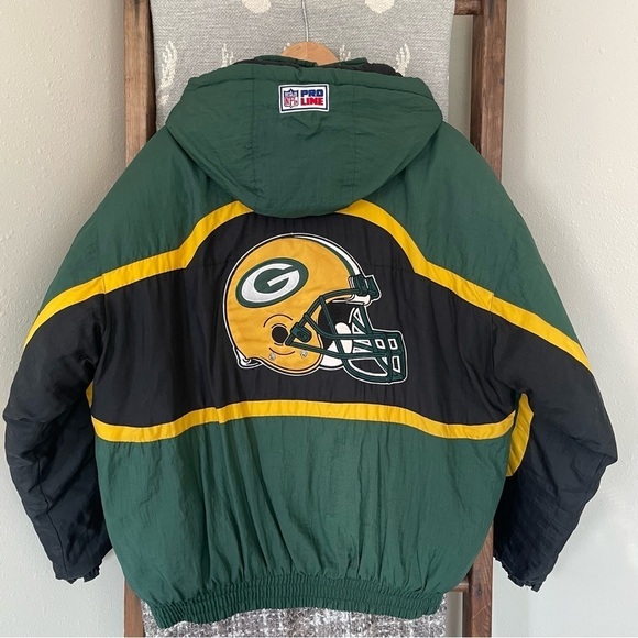 Green Bay Packers NFL Pro Line Heavy Wieght Retro 90's Jacket - Picture 1 of 12
